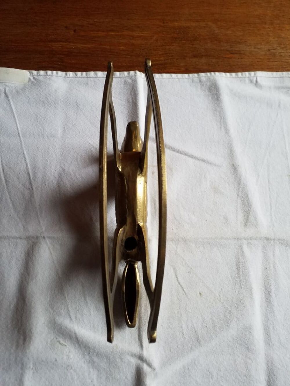 ce cheval &agrave; bascule en laiton 