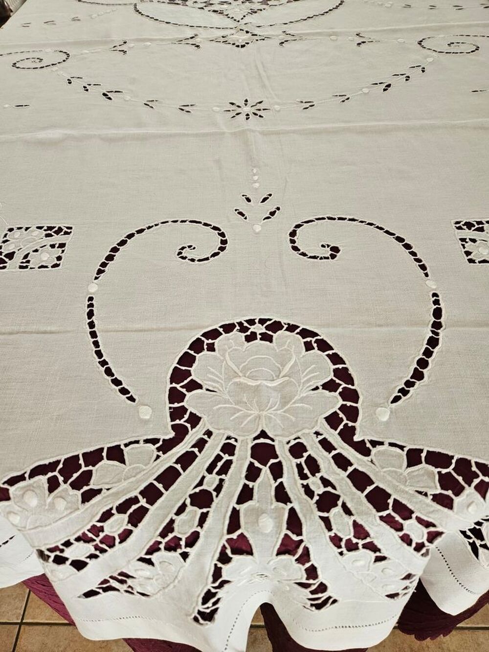 Nappe rectangulaire brod&eacute;e Décoration