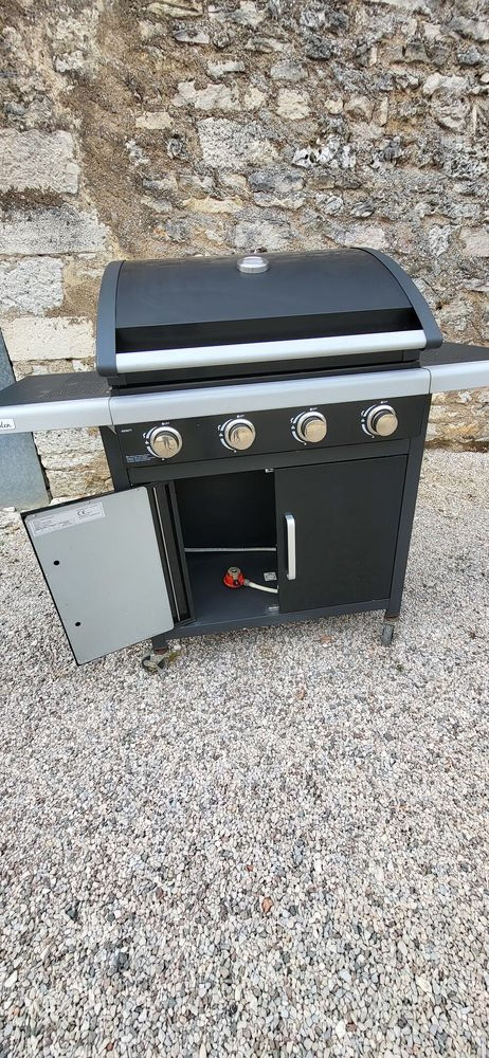 Barbecue 4 feux gaz Electroménager