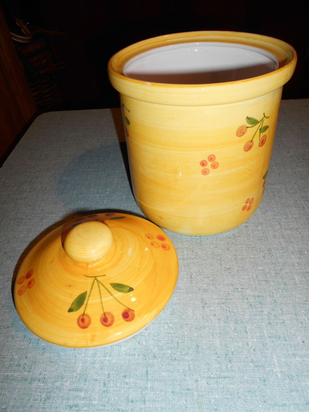 pot avec couvercle Cuisine
