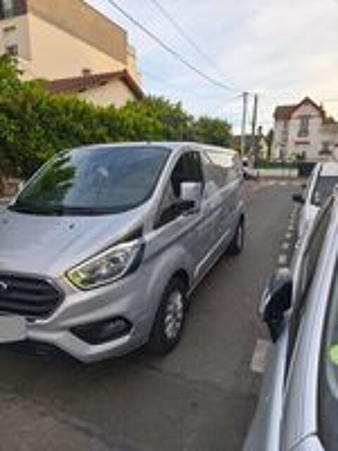 Transit Custom TRANSIT CUSTOM CA 300 L2H1 2.0 ECOBLUE 136 CH LIMITED 2019 occasion 75017 Paris