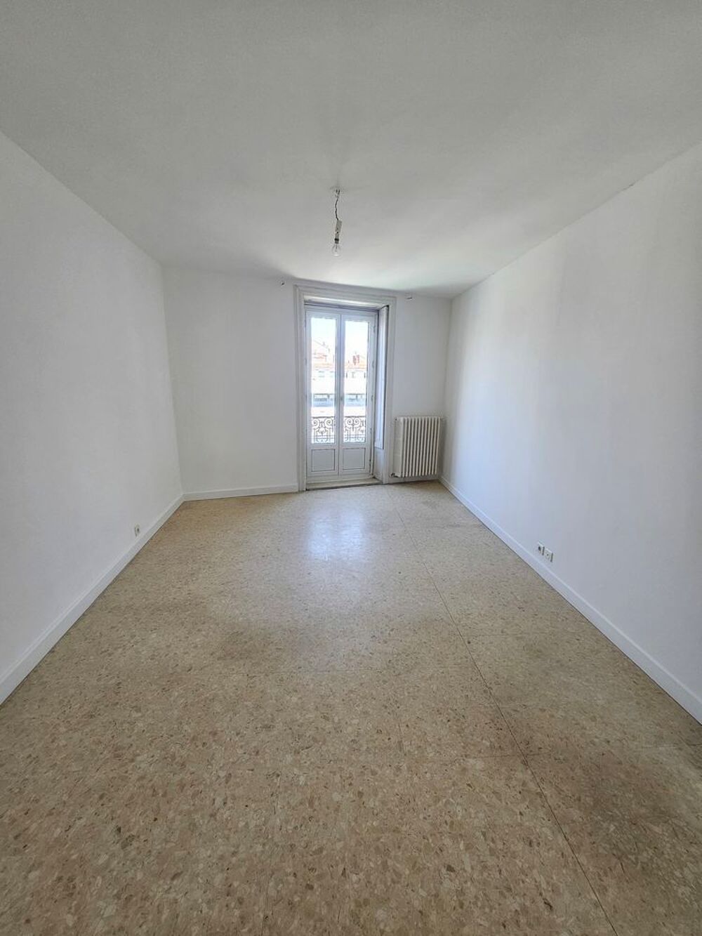 Location Appartement A louer grand 4 pièces centre historique de Montpellier Montpellier