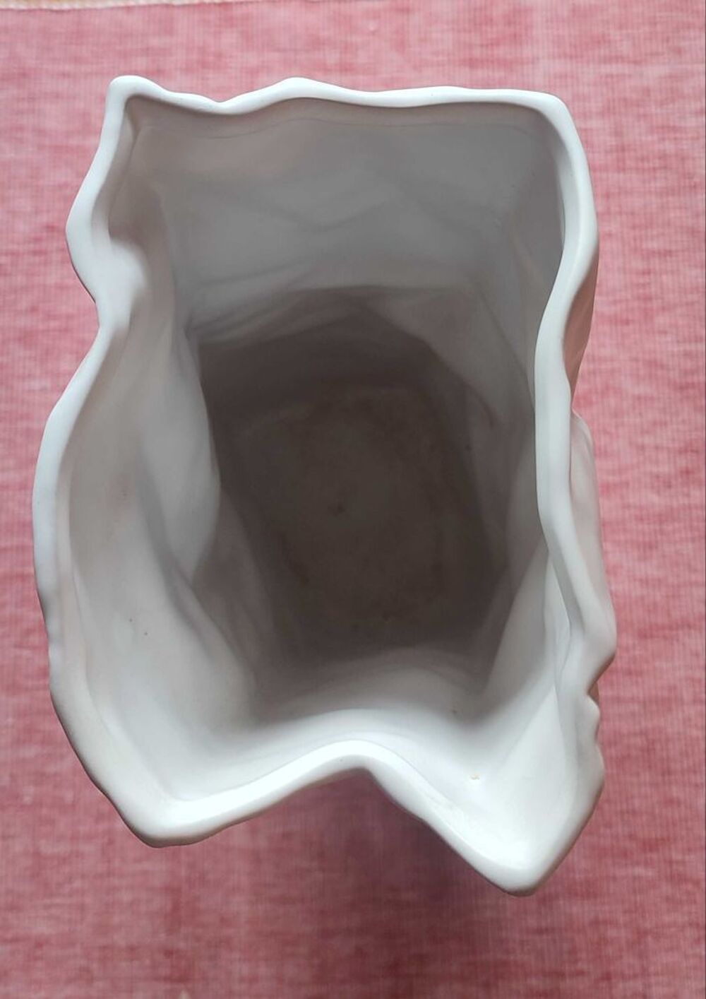 Grand+vase+style+"Kami"+blanc+m&agrave;&cent;t+effet+papier+froiss&eacute; 