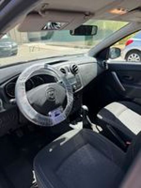 Sandero 1.5 dCi 90 FAP Laur&eacute;ate 2013 occasion 83160 La Valette-du-Var