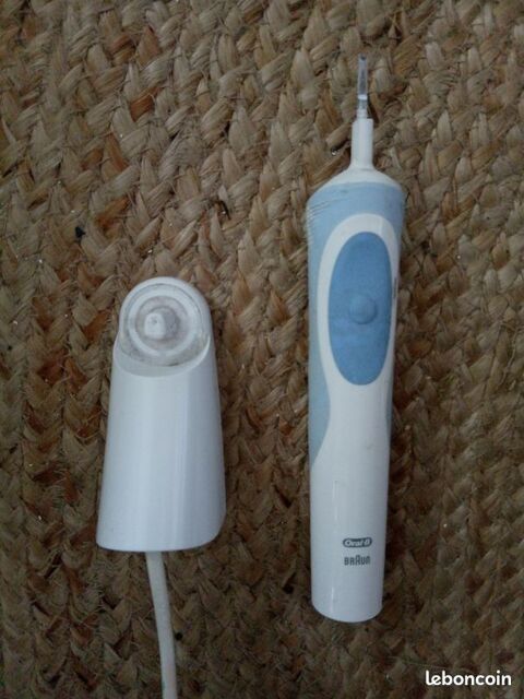 brosse � dent Braun 3709 0 Beauchamp (95)