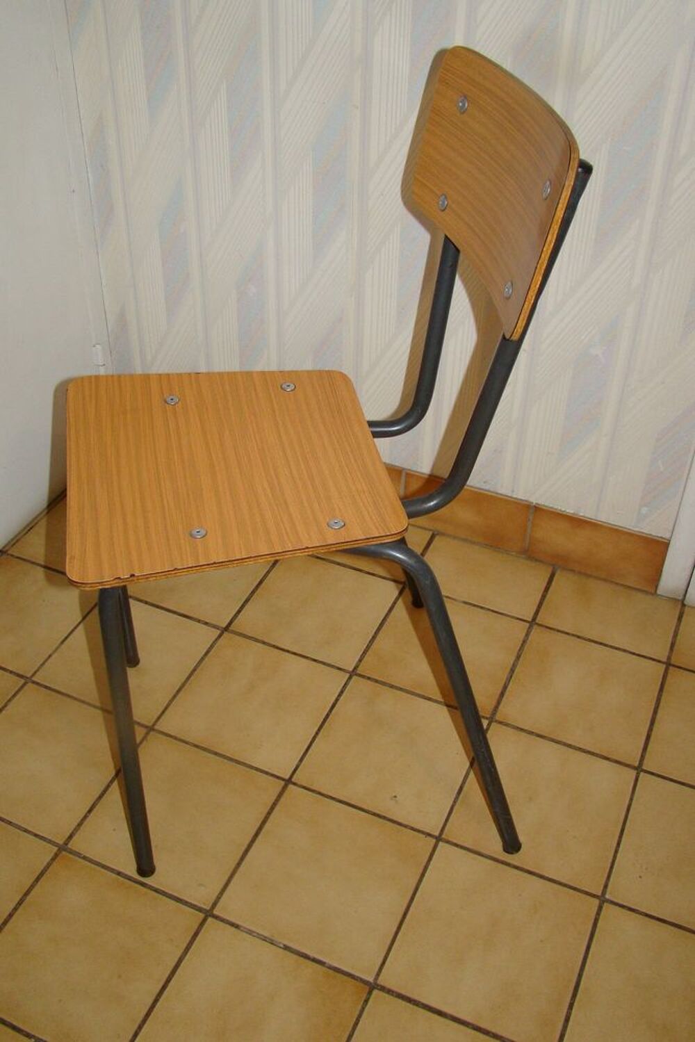 Ancienne chaise en formica - vintage Meubles