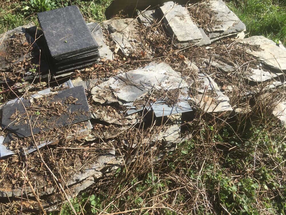 Lot ardoise de toiture taill&eacute; main
Bricolage