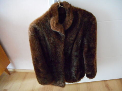 VESTE EN FOURRURE NATURELLE 50 Pau (64)