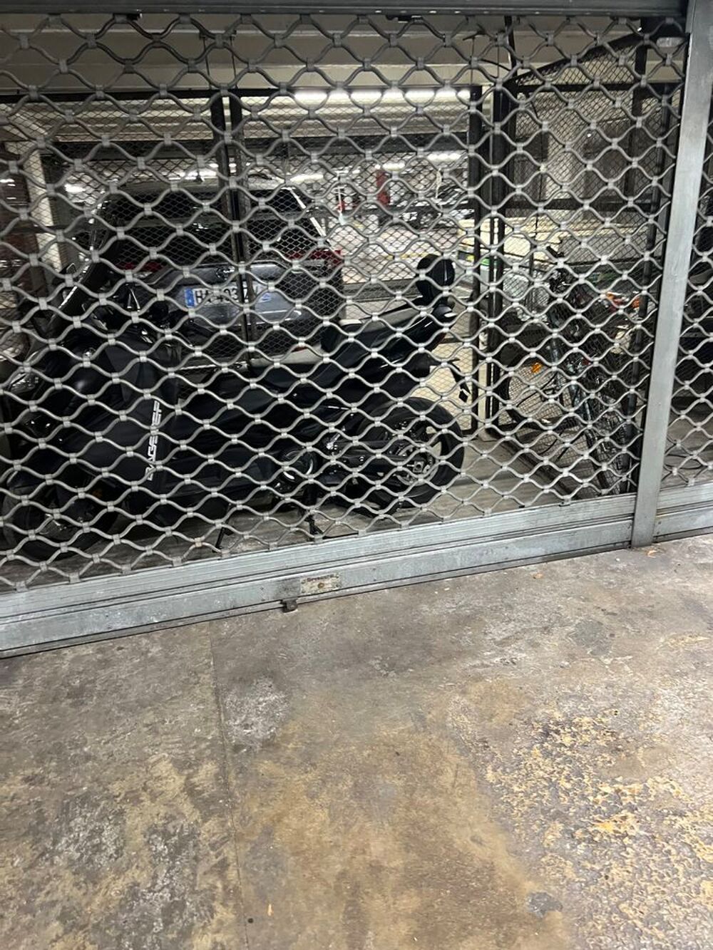 Vente Parking/Garage Box pour 2 voitures et 2 /3 motos Paris 13