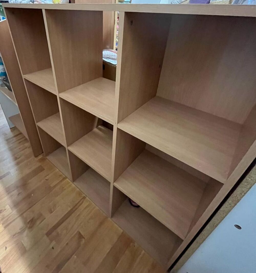 Meuble comptoir avec rangement casiers Meubles
