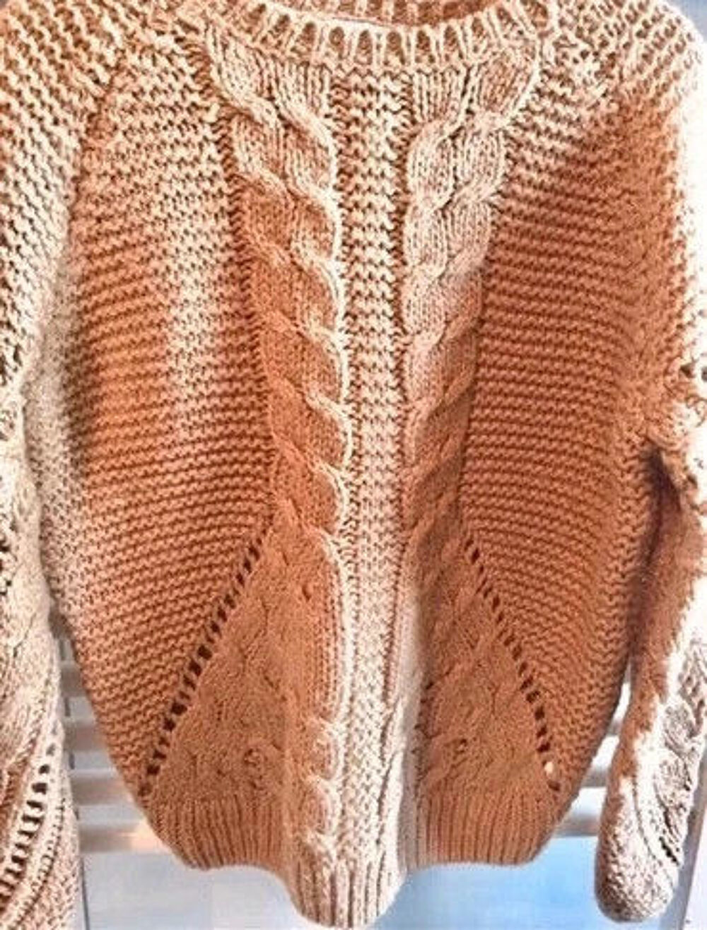 Pull avec laine Tape &agrave; l Oeil 12 ans en tbe &agrave; 8 euros
Vêtements enfants