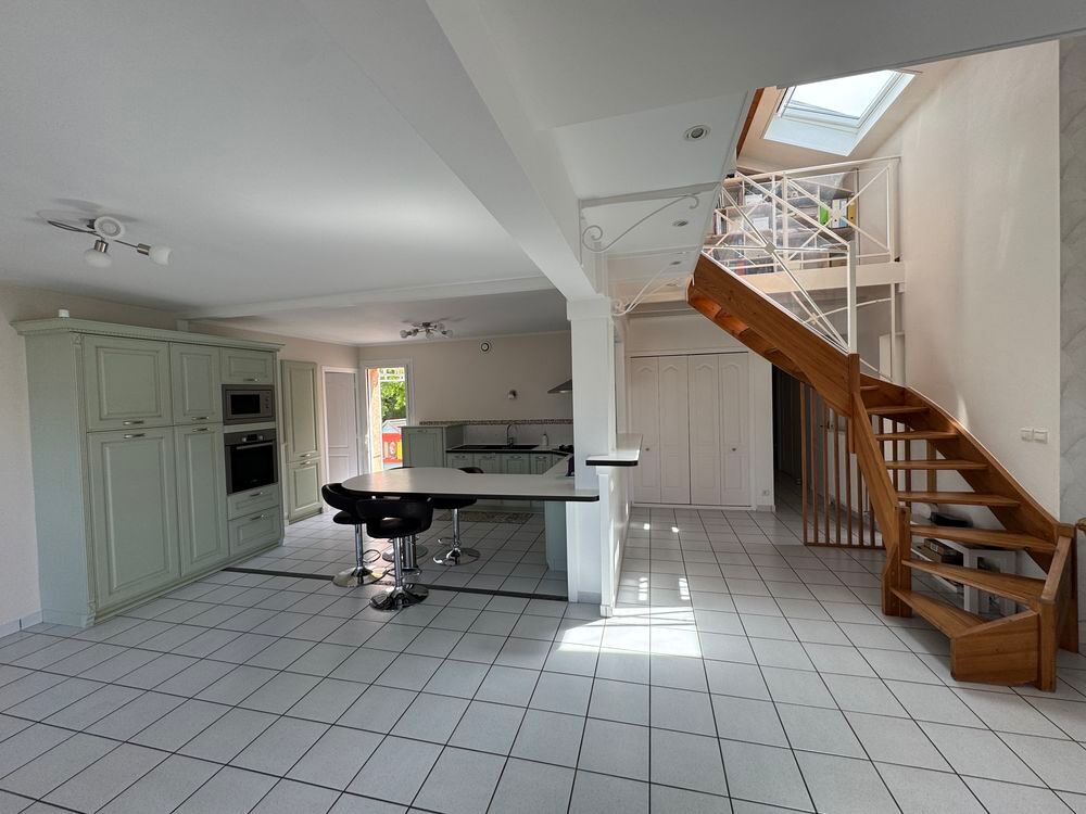 Vente Maison MAISON FAMILIALE VEAUCHE BOURG, 5 chambres Veauche