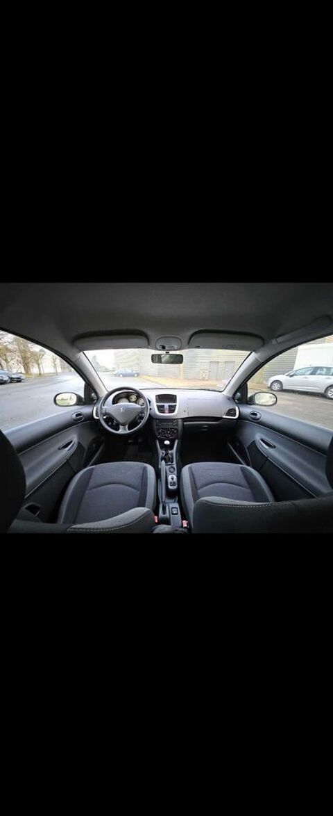 Peugeot 206 1.4e 75ch Trendy 2011 occasion Survilliers 95470