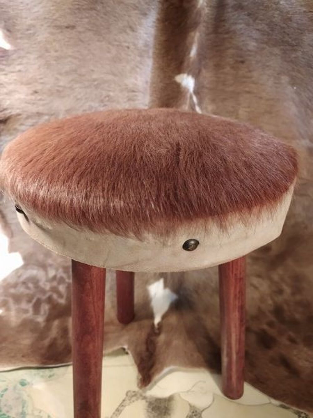 Tabouret Bois et Cuir Peau de Vache Vintage Meubles