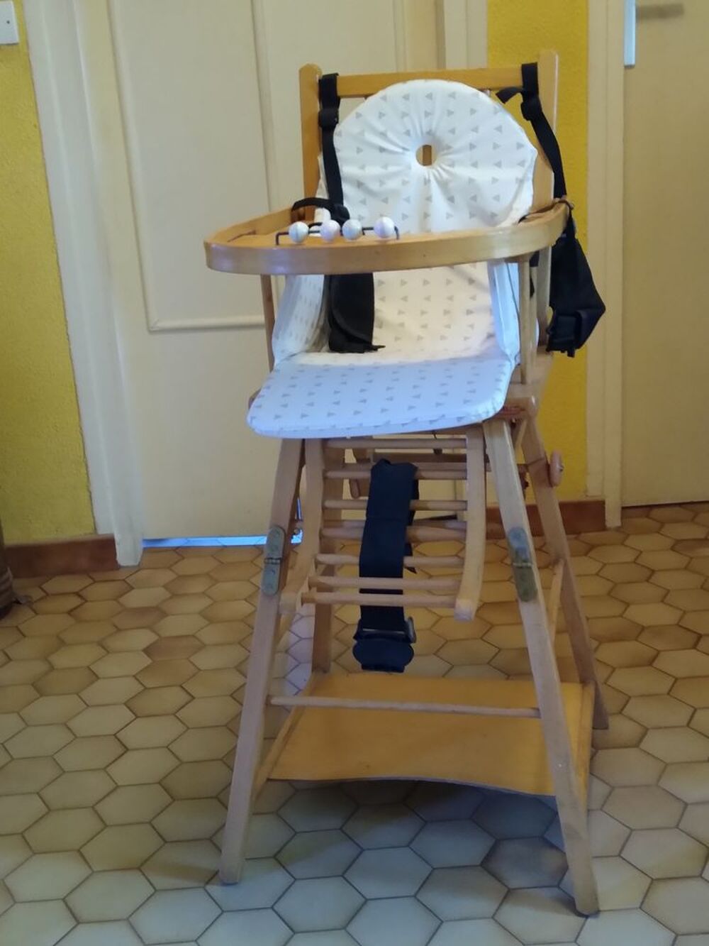 Chaise haute b&eacute;b&eacute; en bois Mobilier enfants