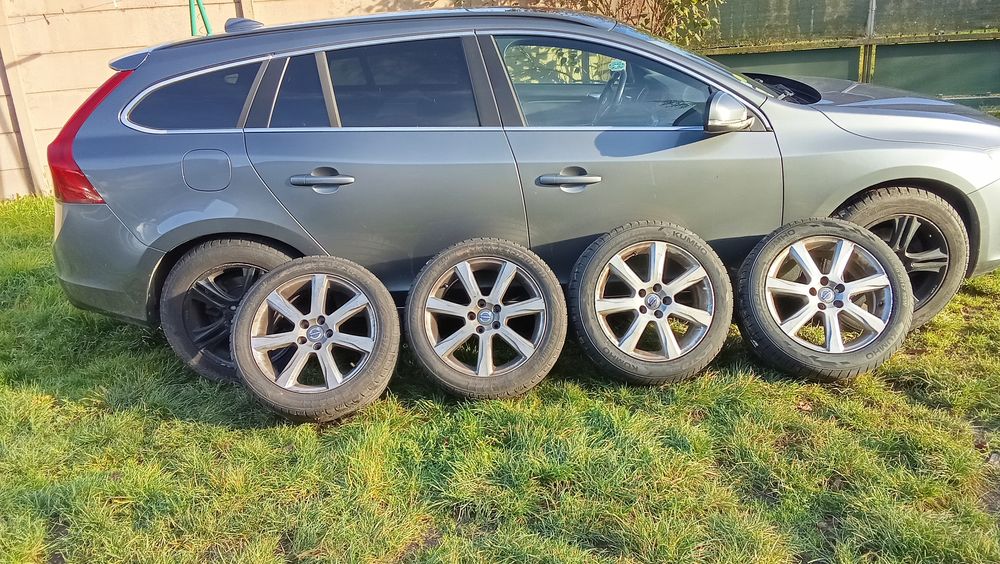 V60 Cross Country D3 150 ch Geartronic 8 Cross Country Luxe 2017 occasion 41210 La Fert&eacute;-Beauharnais