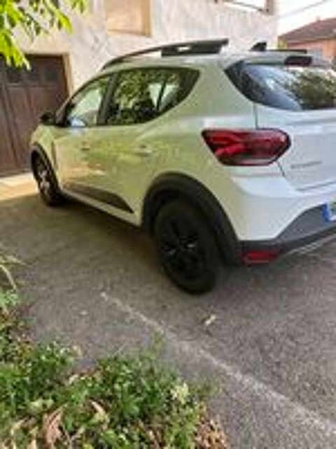 Sandero SANDERO STEPWAY EXTR&Ecirc;ME + ECO G 100.24. 2025 occasion 69008 Lyon