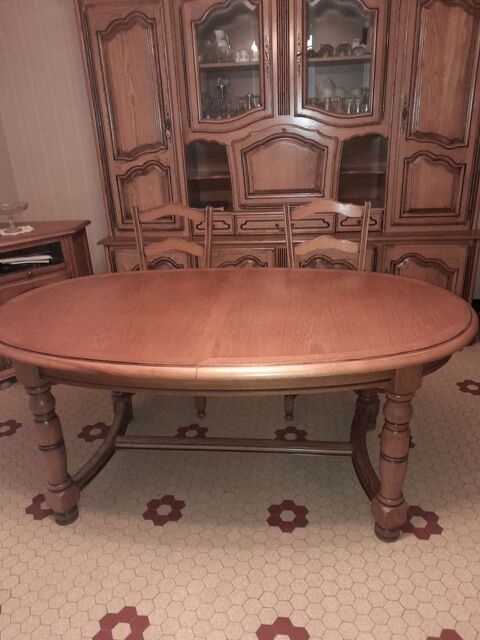 Salle �  manger 230 Pouzauges (85)