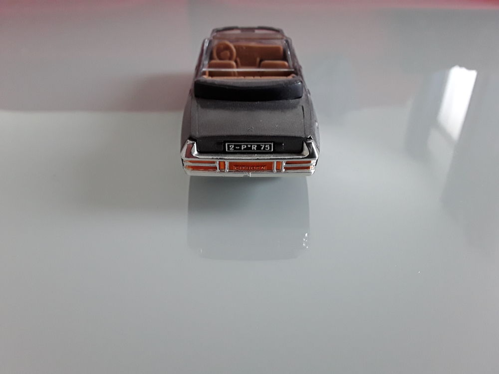 la Citro&euml;n SM pr&eacute;sidentielle 
Echelle : 1/43&egrave;me 
