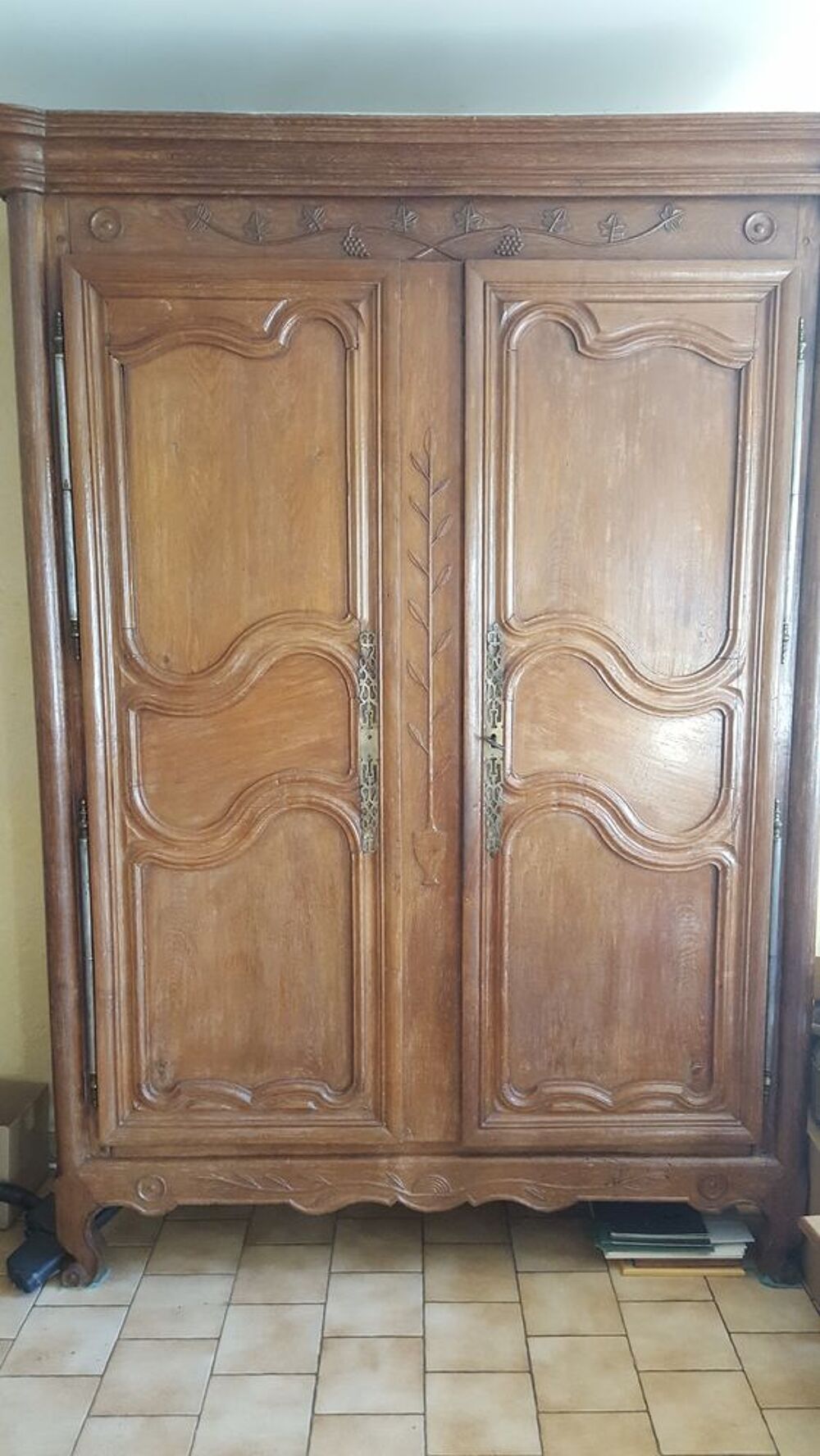 Table en ch&ecirc;ne - belle armoire Antique Meubles