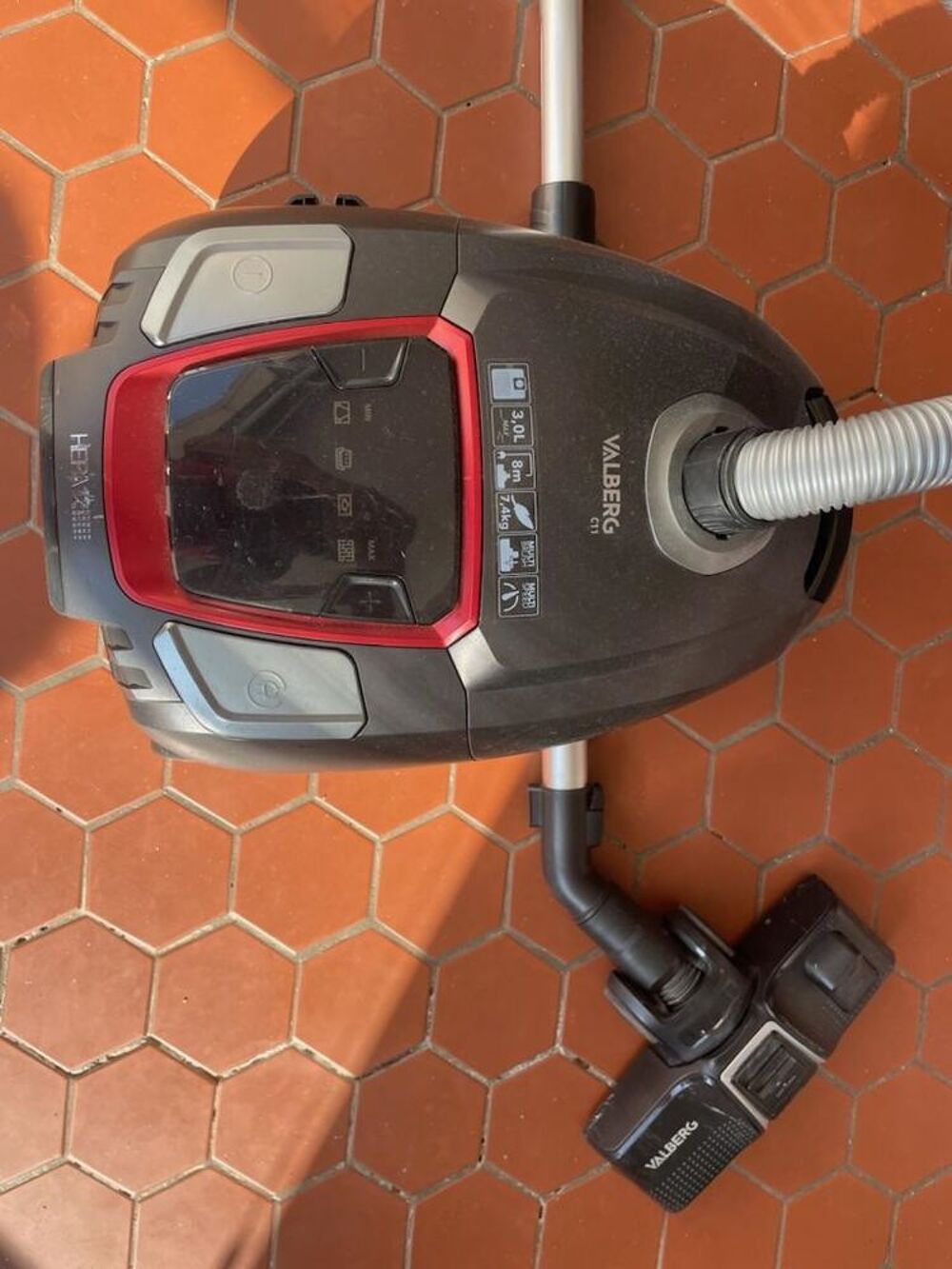 Aspirateur valberg Electroménager