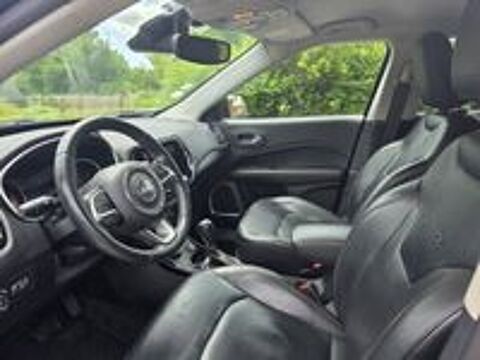 Compass 2.0 I MultiJet II 140 ch Active Drive BVA9 Longitude 2017 occasion 69320 Feyzin