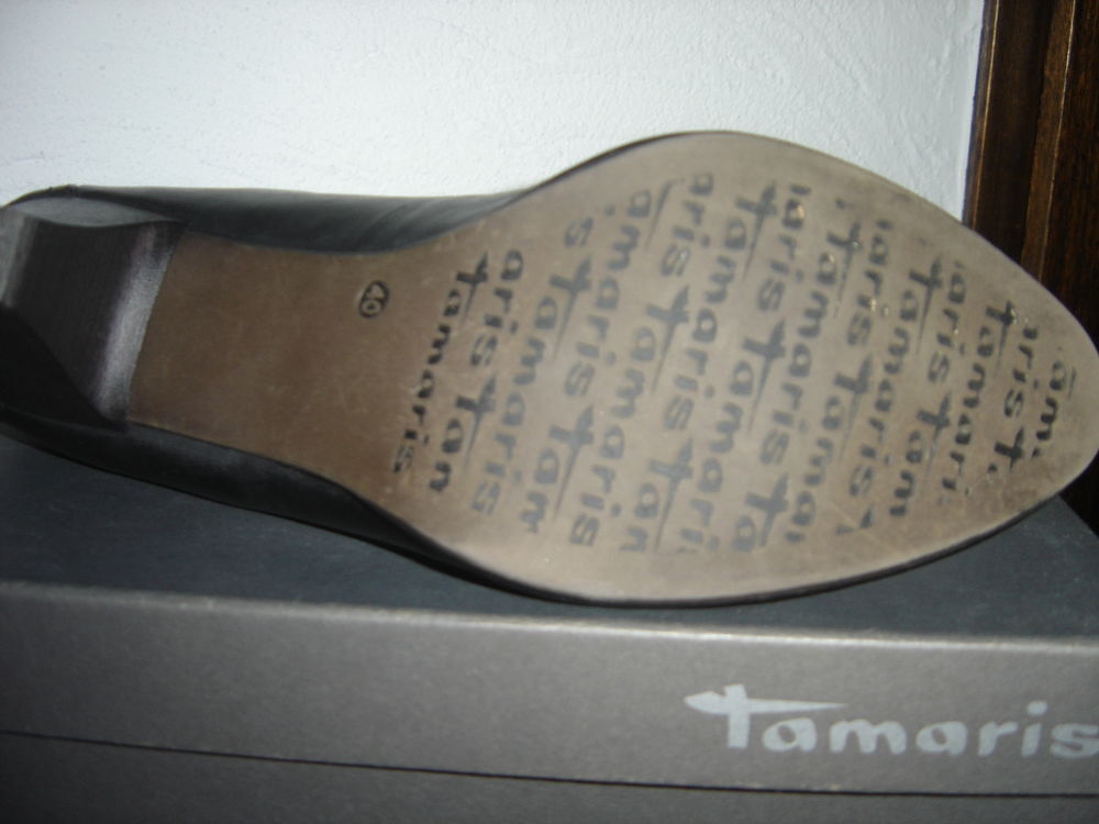 jolis escarpins TAMARIS p40 Chaussures