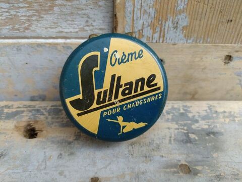 Ancienne Boite Publicitaire Cirage Sultane N�3
22 Loches (37)