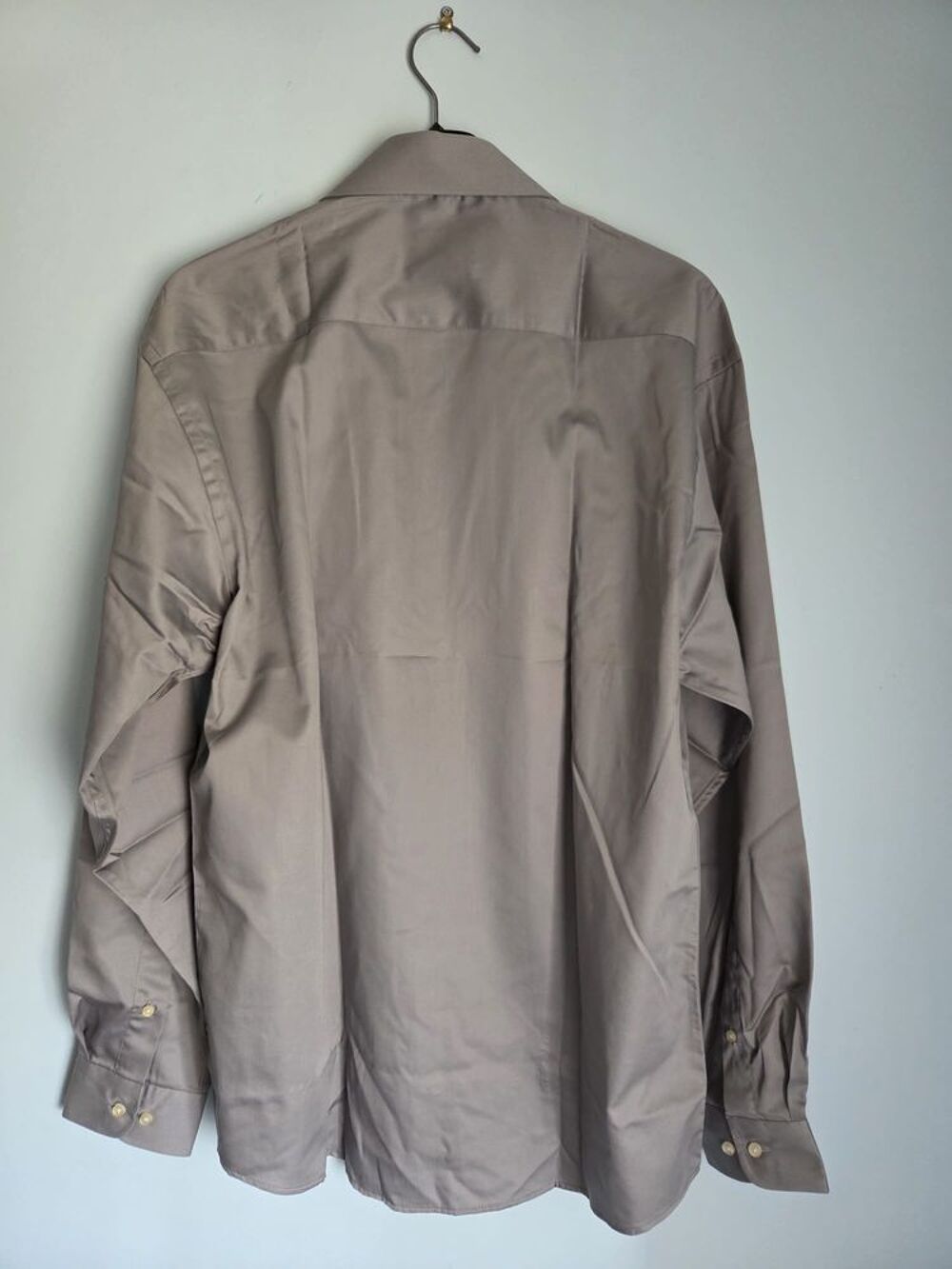 Chemise Yves Dorsey gris clair taille 41?42 neuve Vêtements