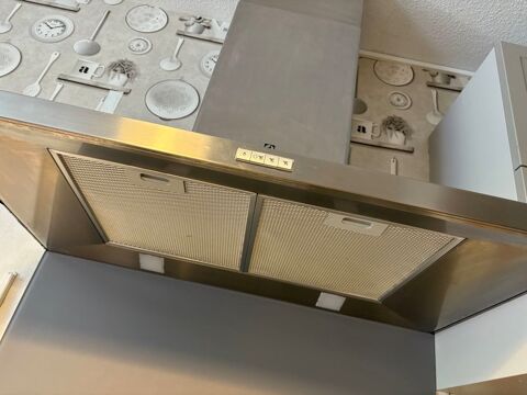 Hotte de cuisine Electrolux en inox 75 Saint-Martin-aux-Buneaux (76)