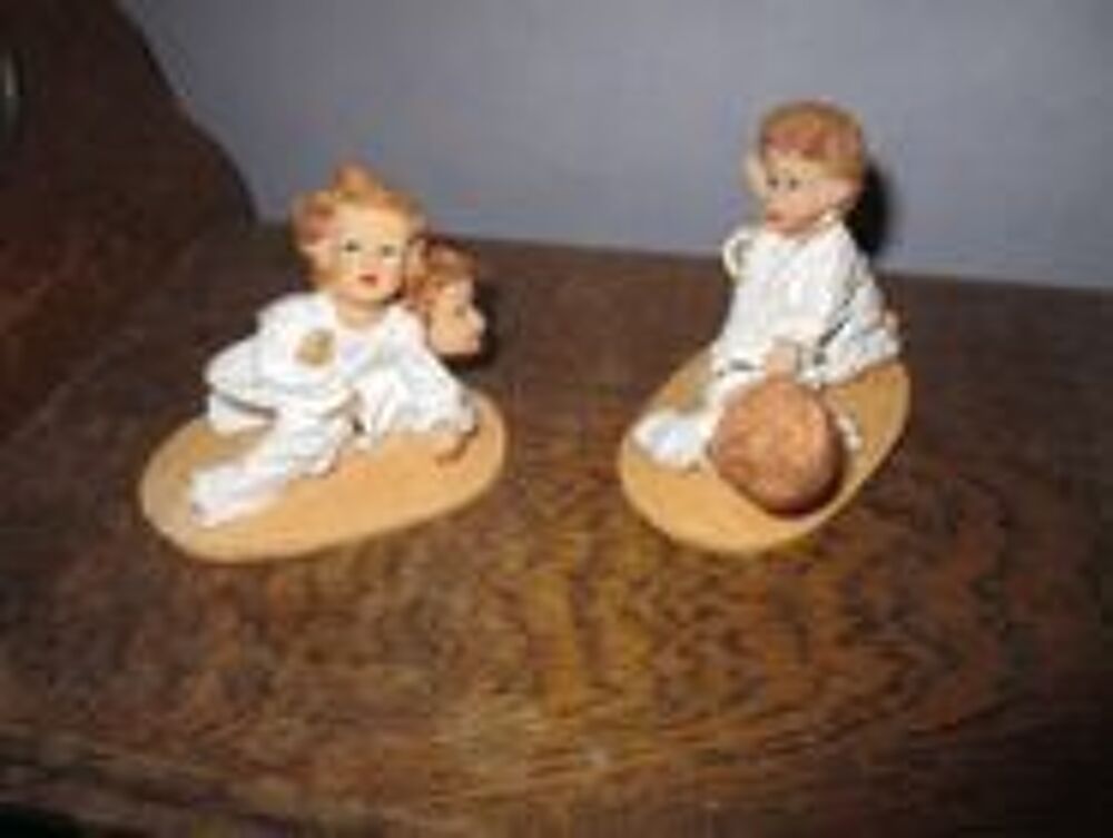 Deux figurines judoka et autres tr&egrave;s bon &eacute;tat 