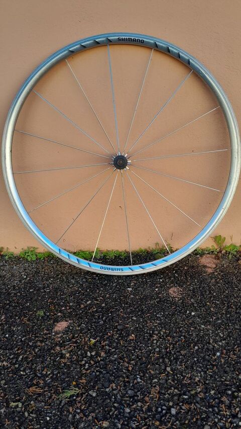 roue avant velo course  ''shimano''  700 20 Marignane (13)