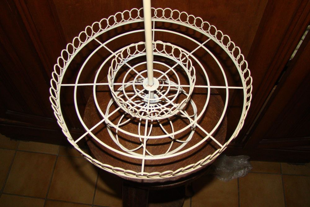 Ancien pr&eacute;sentoir / serviteur vintage
Décoration