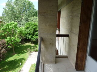  Appartement à louer 3/4 pièces 72 m² Aix-en-provence