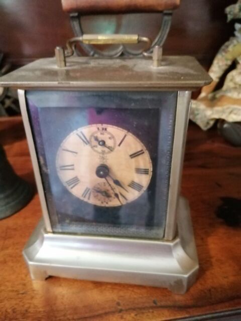 Horloge de table de chevet vintage 45 Siaugues-Sainte-Marie (43)