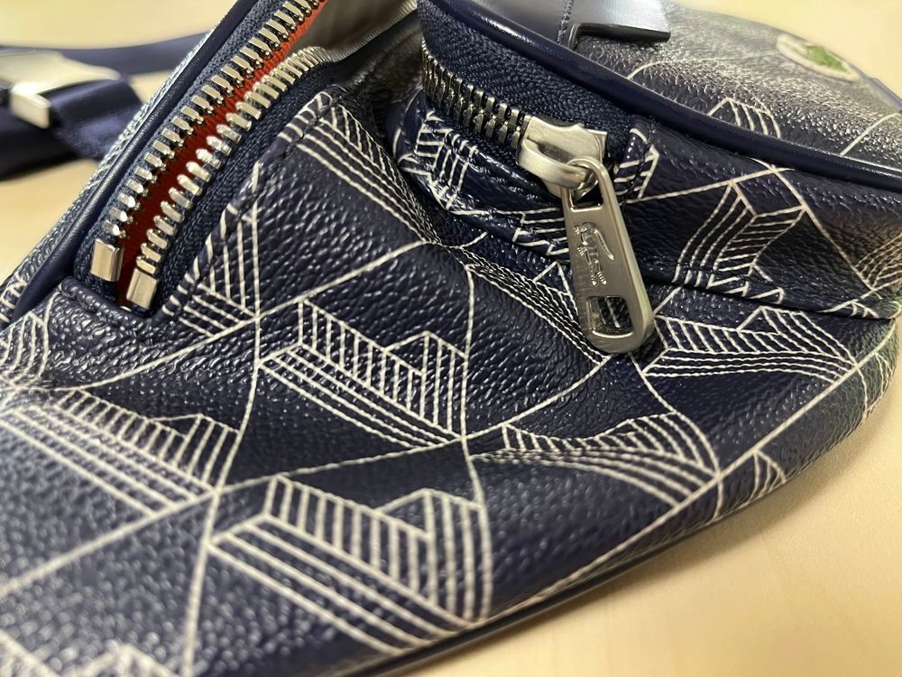 Sacoche Banane Lacoste monogramme Maroquinerie