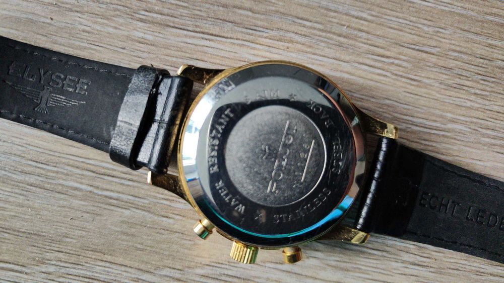 montre vintage sovi&eacute;tique marque Poljot Bijoux et montres