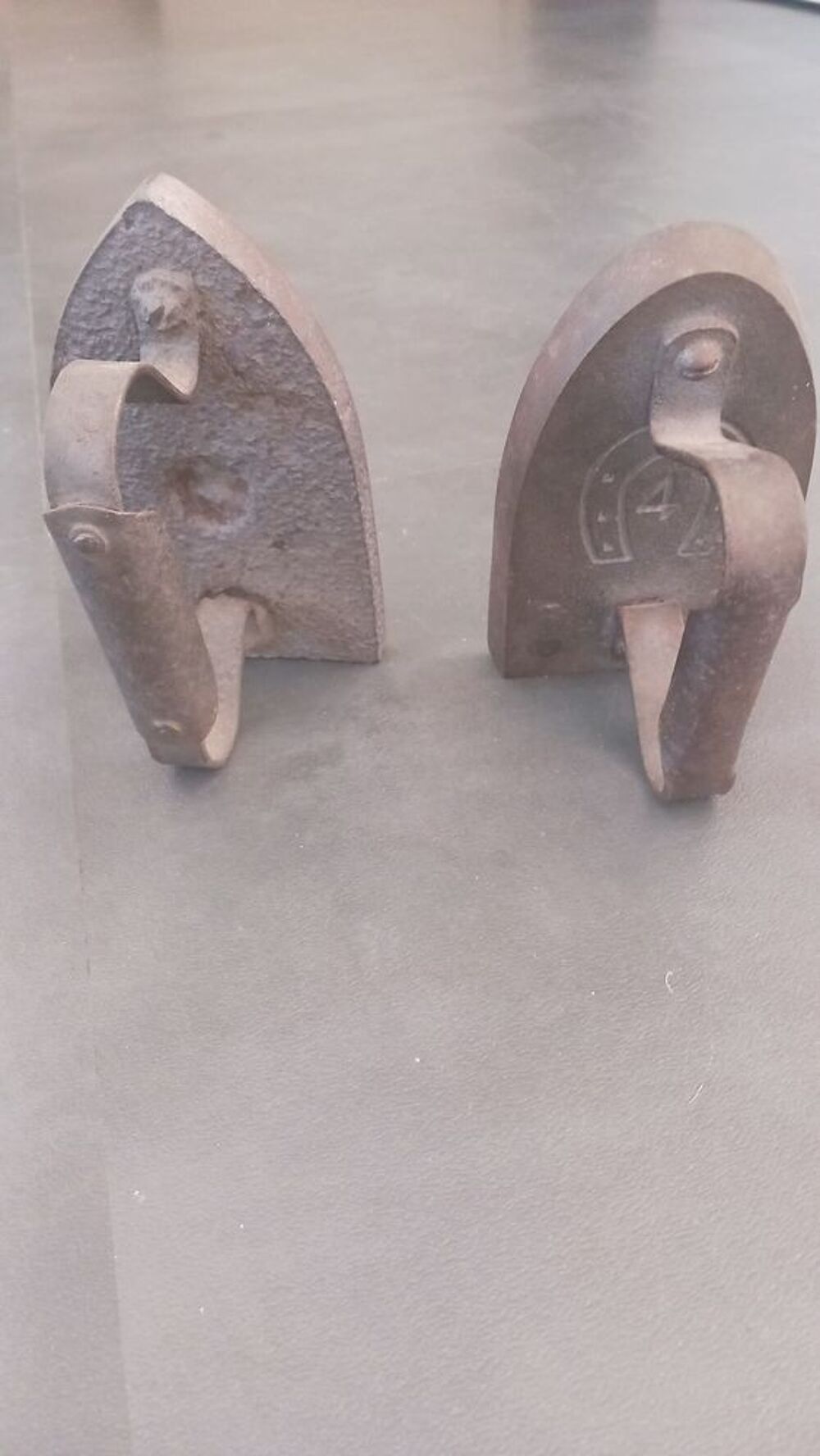 Anciens fers &agrave; repasser fonte &agrave; 10€ Décoration