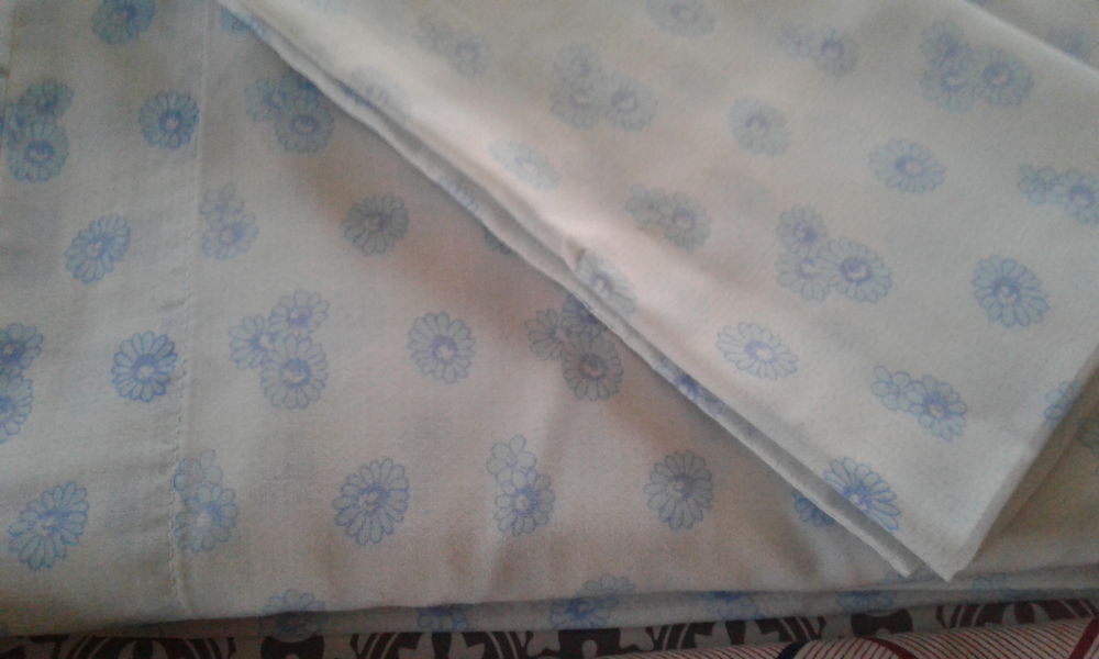 DRAPS PLATS ET DRAPS HOUSSE Décoration