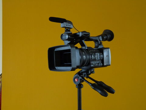 Camscope professionnel SONY 4K FDR AX1E et son quipement 3000 Montseveroux (38)
