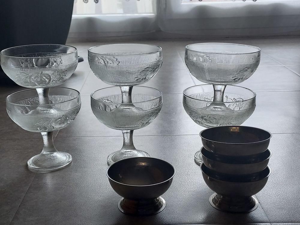 lot de dix coupes &agrave; glace + service &agrave; glace Electromnager