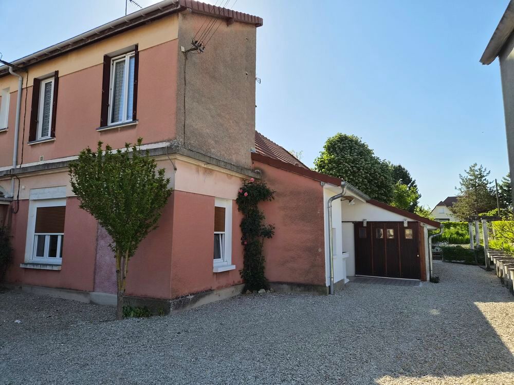 Location Appartement Appartement T4 à Pont Sainte Marie Pont-sainte-marie