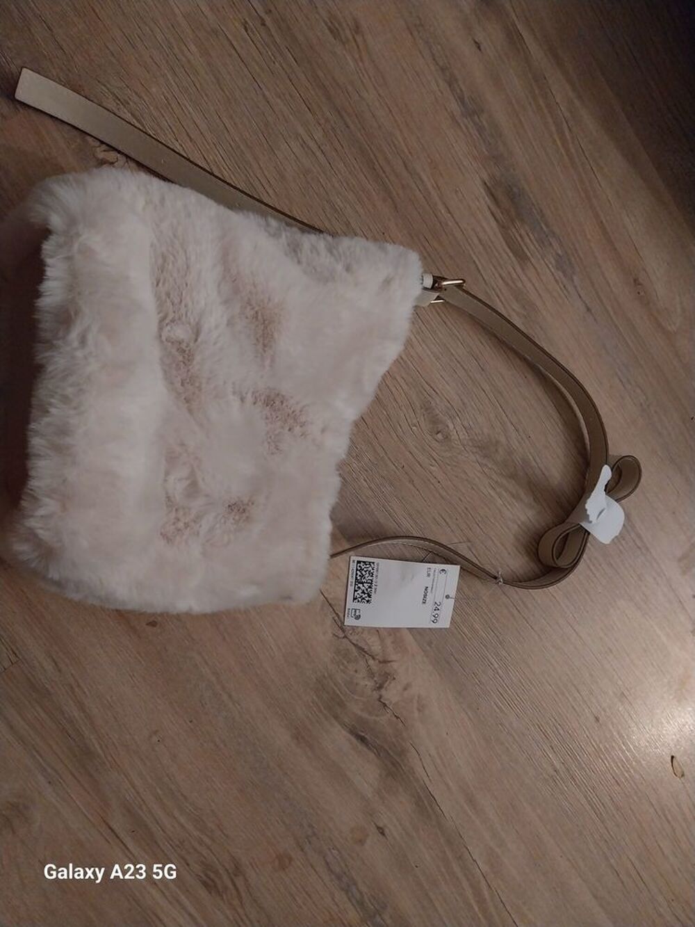 joli sac fourrure blanc Maroquinerie