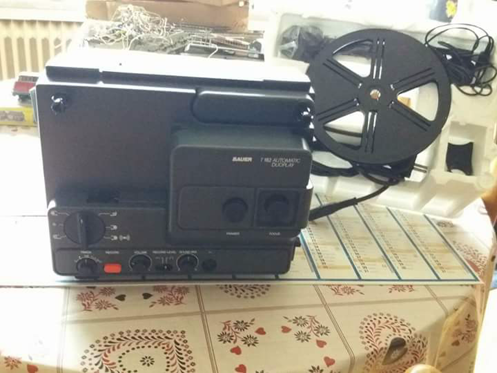 Camera et Projecteur Super 8 Photos/Video/TV