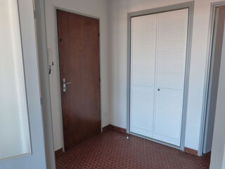  Appartement à louer 3 pièces 70 m²