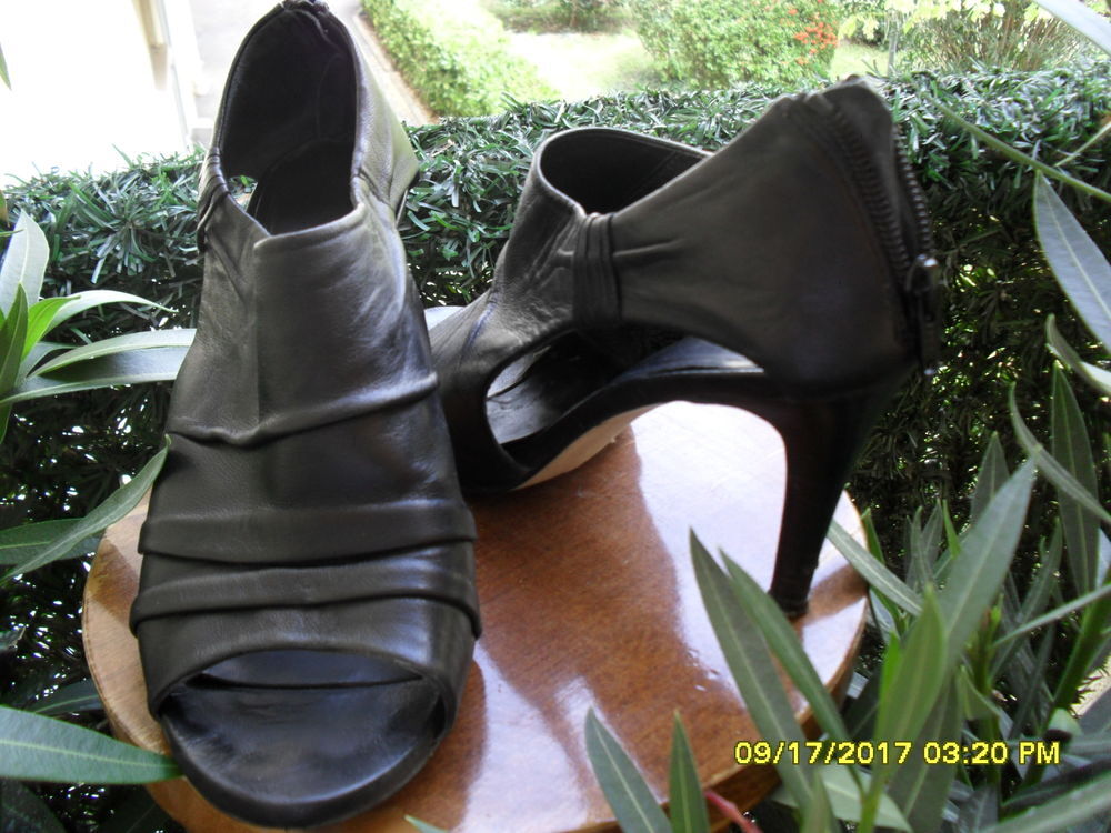 CHAUSSURES Chaussures