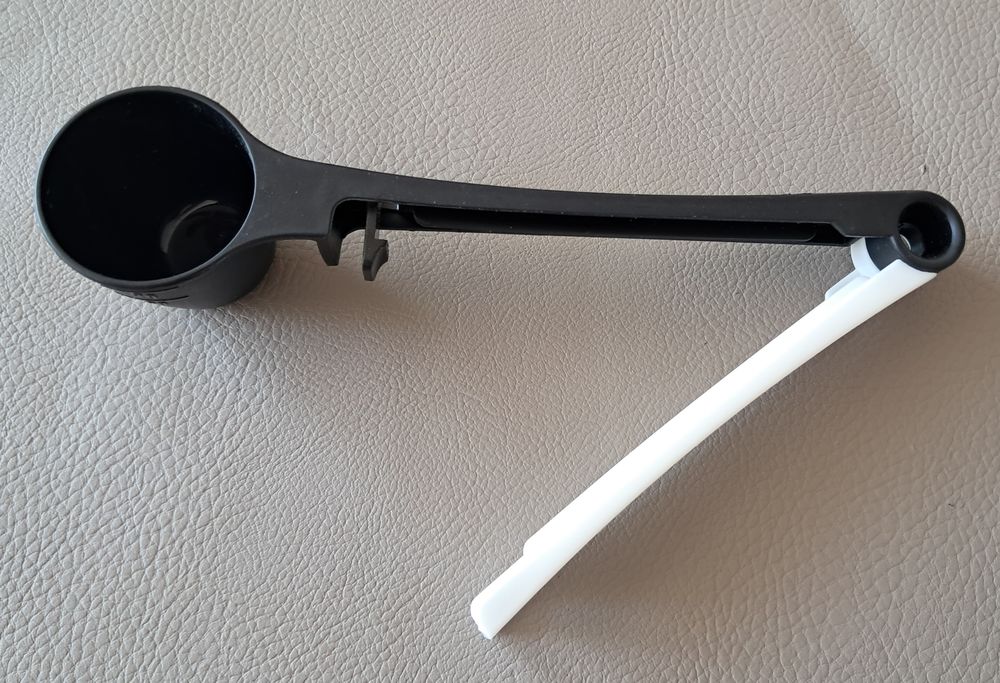 cuill&egrave;re &agrave; caf&eacute; doseuse gradu&eacute;e 9 g et 6 g marque Fackelmann Cuisine