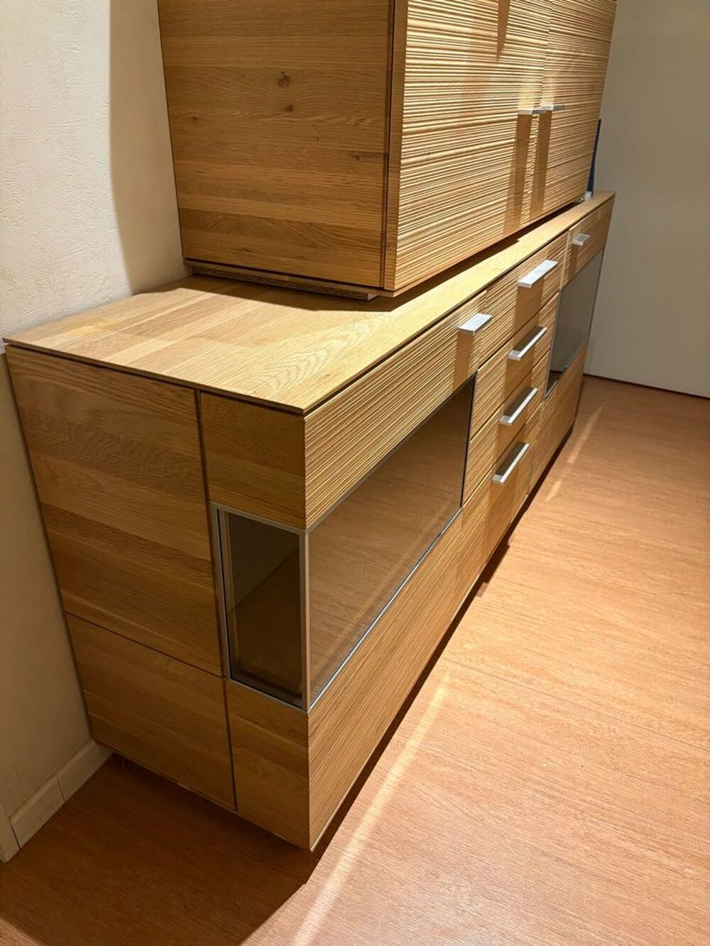 Meuble horizontal en bois, solide et de tr&egrave;s bonne qualit&eacute;, Meubles