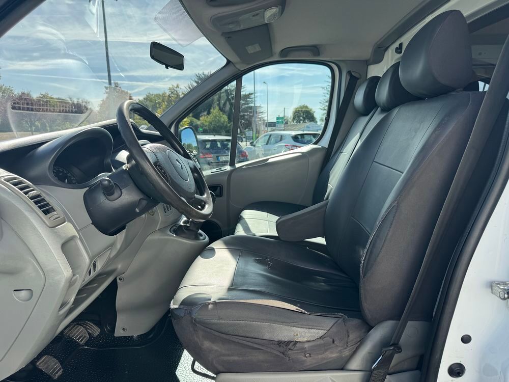 Trafic TRAFIC FGN DCI 115 L2H2 1200 KG CONFORT EURO 5 2013 occasion 56400 Brech