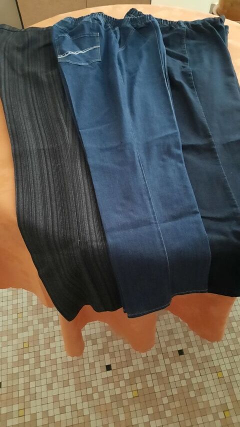 3 PANTALONS T.48 25 Sevran (93)